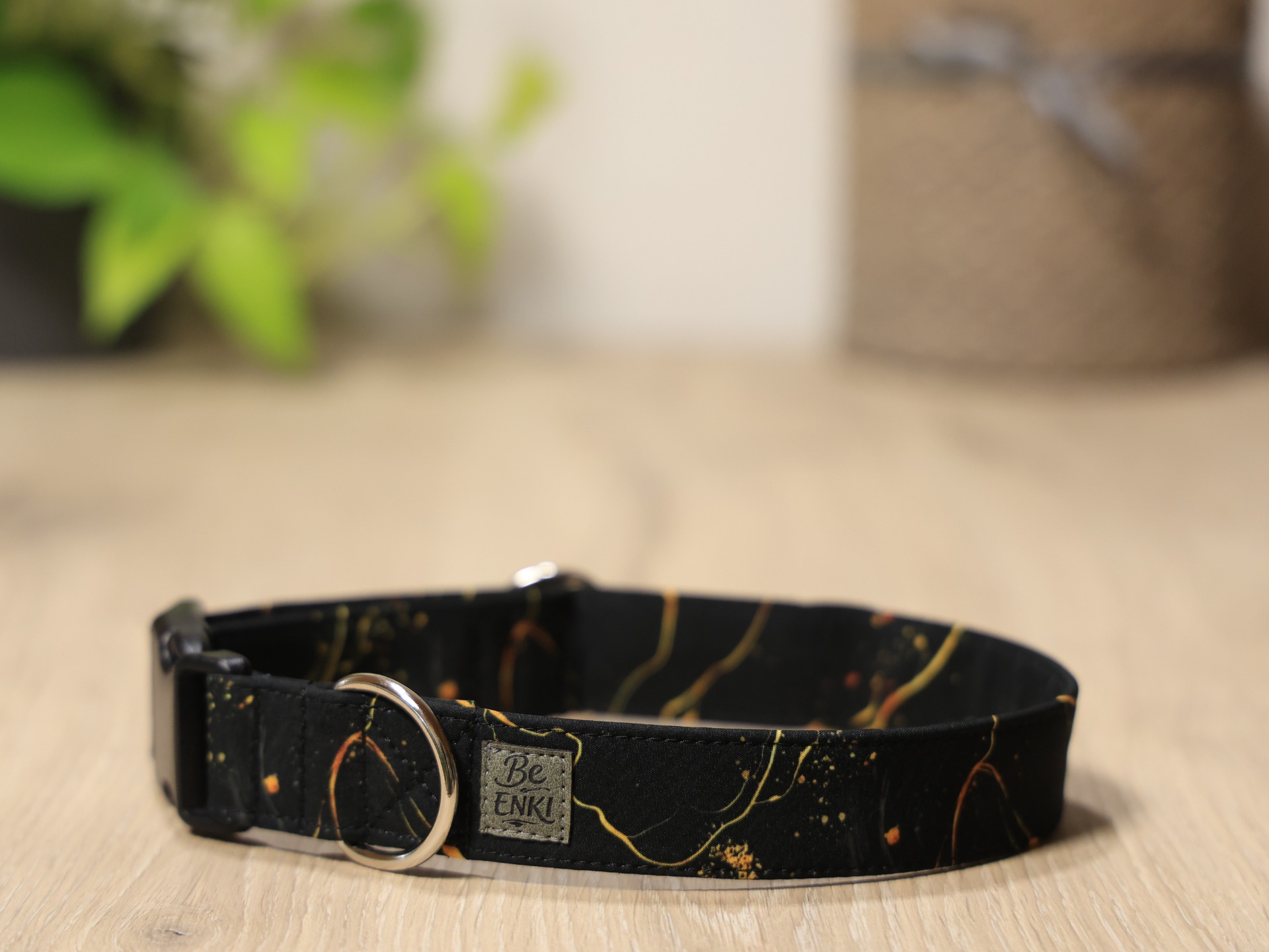 velikost L, š. 3 cm