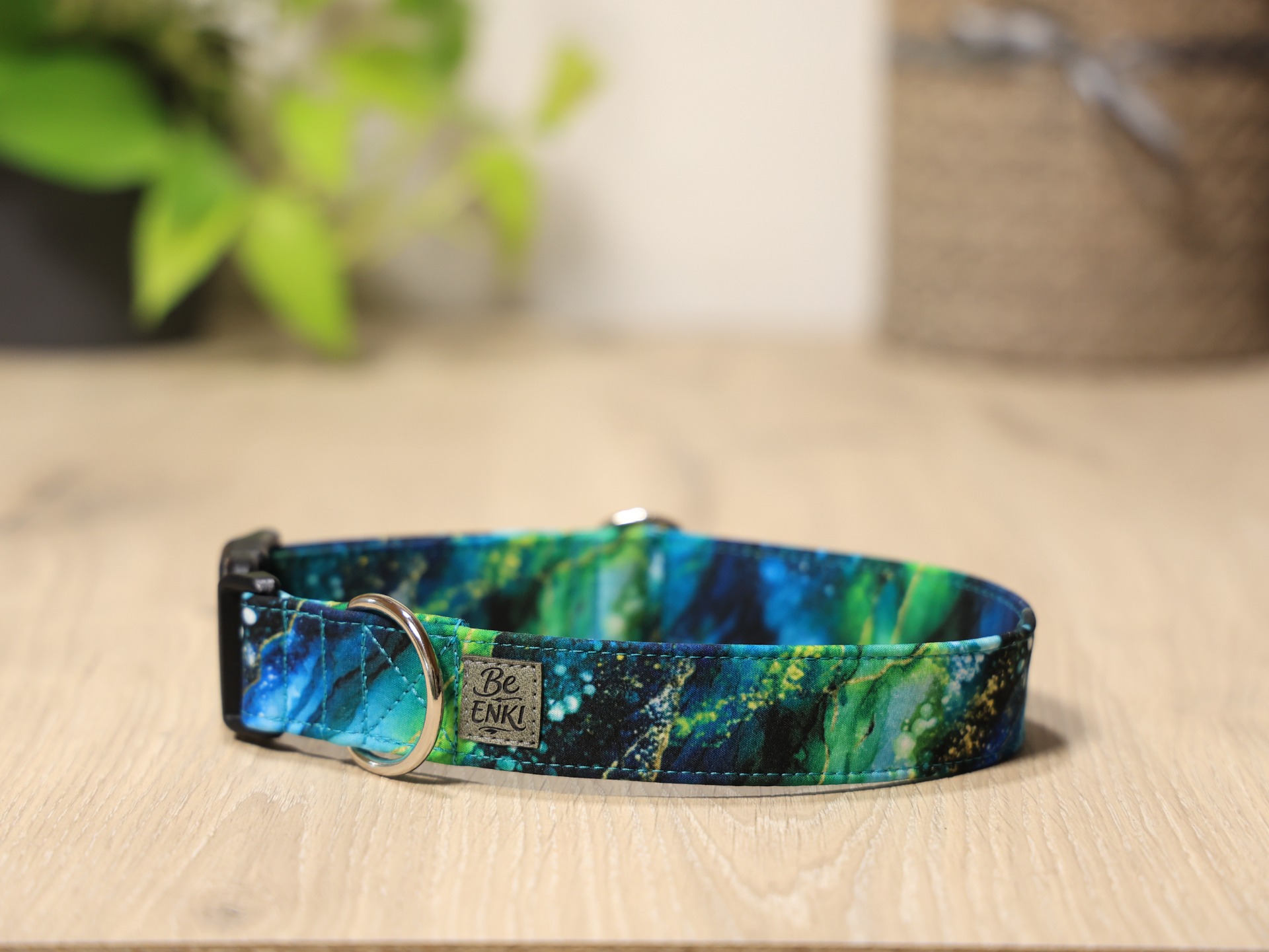 velikost L, š. 3 cm