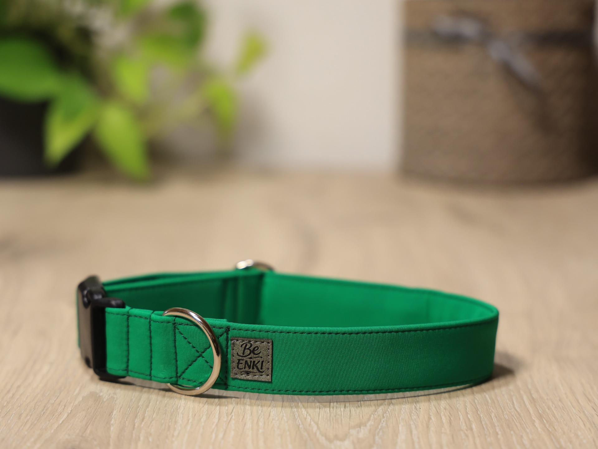 velikost L, š. 3 cm