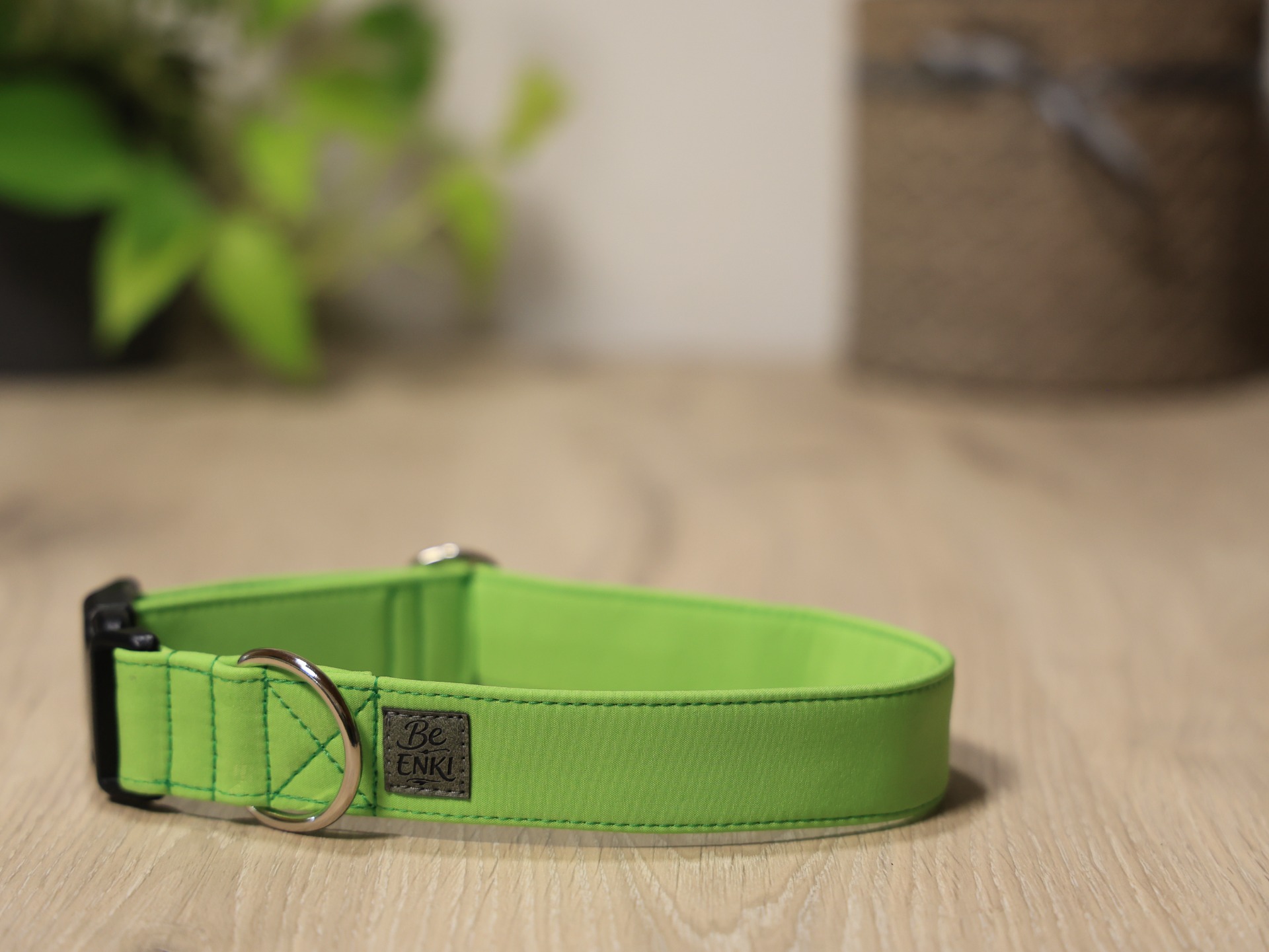 velikost L, š. 3 cm