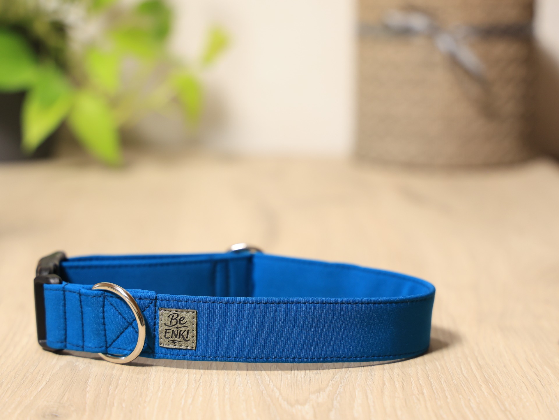 velikost L, š. 3 cm