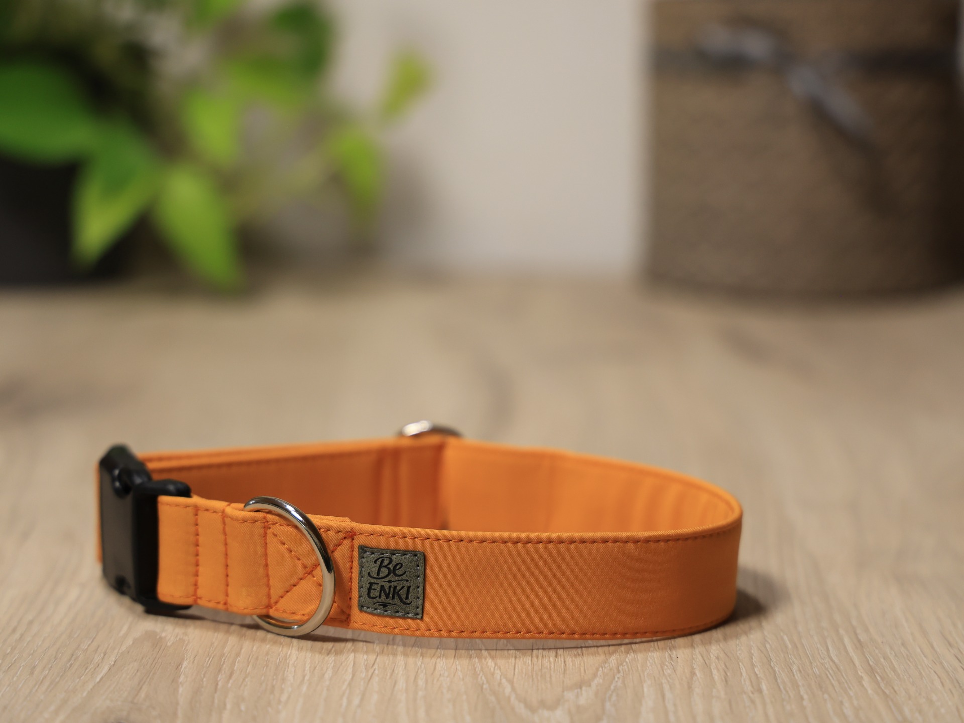 velikost L, š. 3 cm