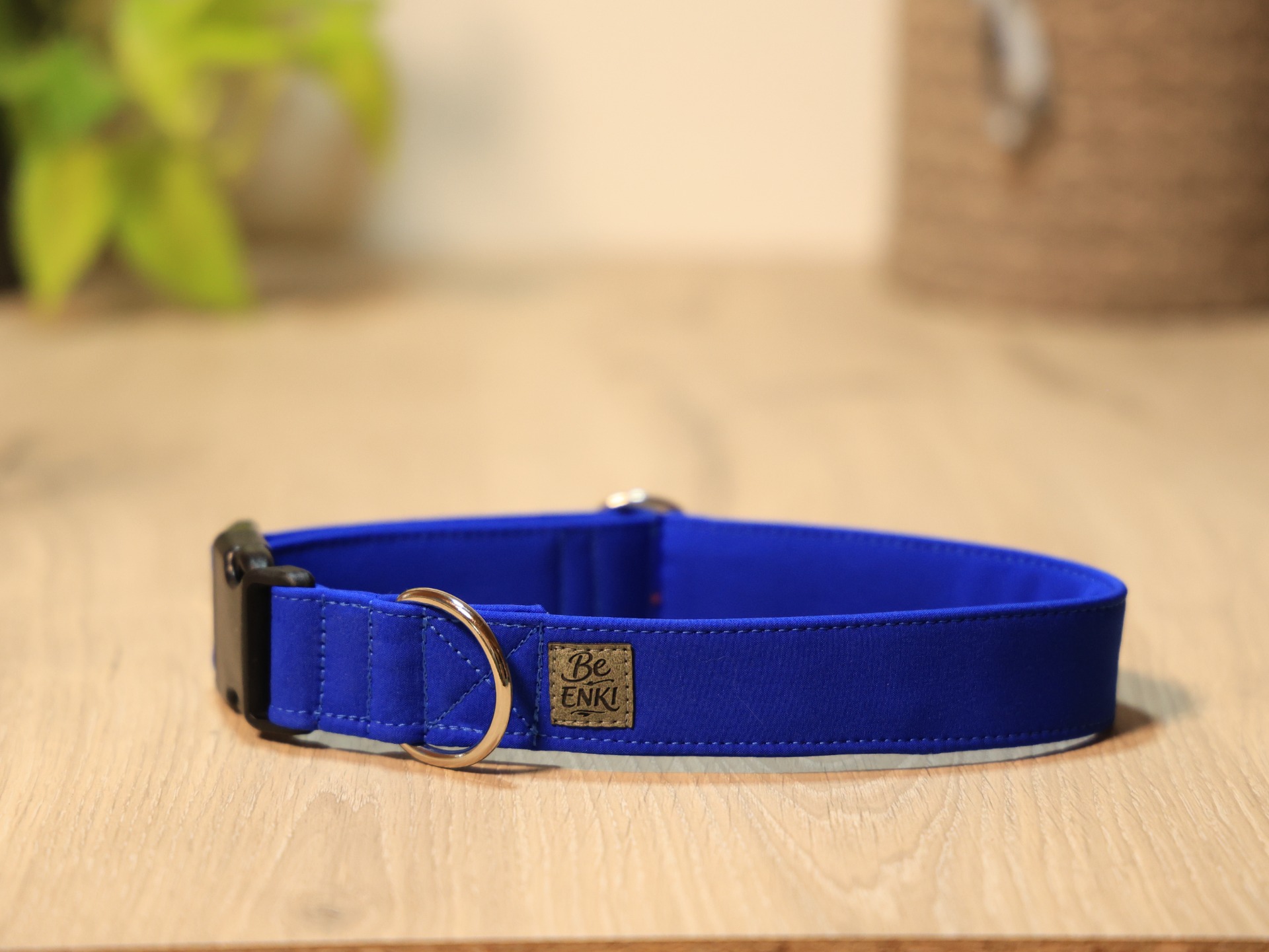 velikost L, š. 3 cm