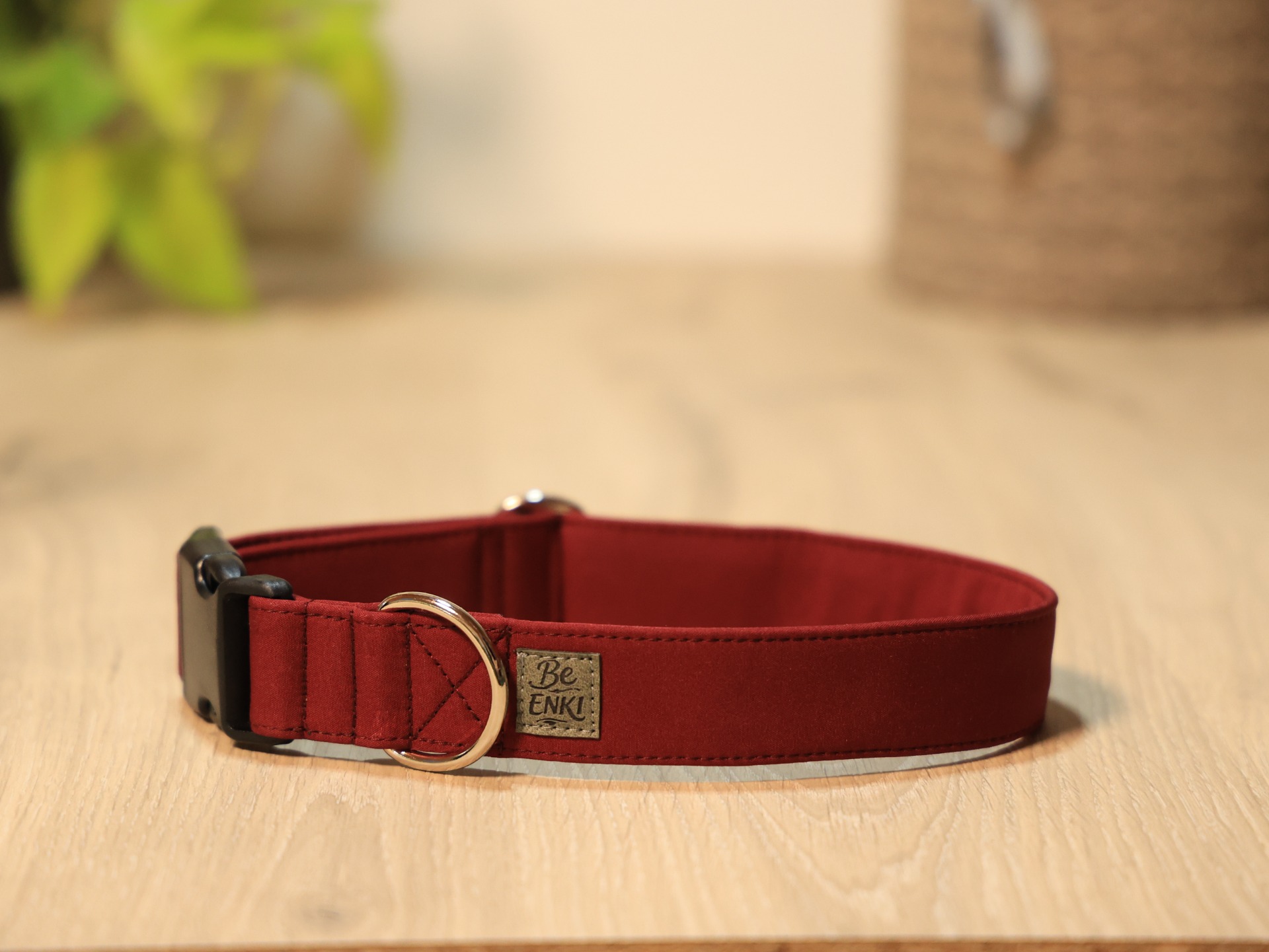 velikost L, š. 3 cm