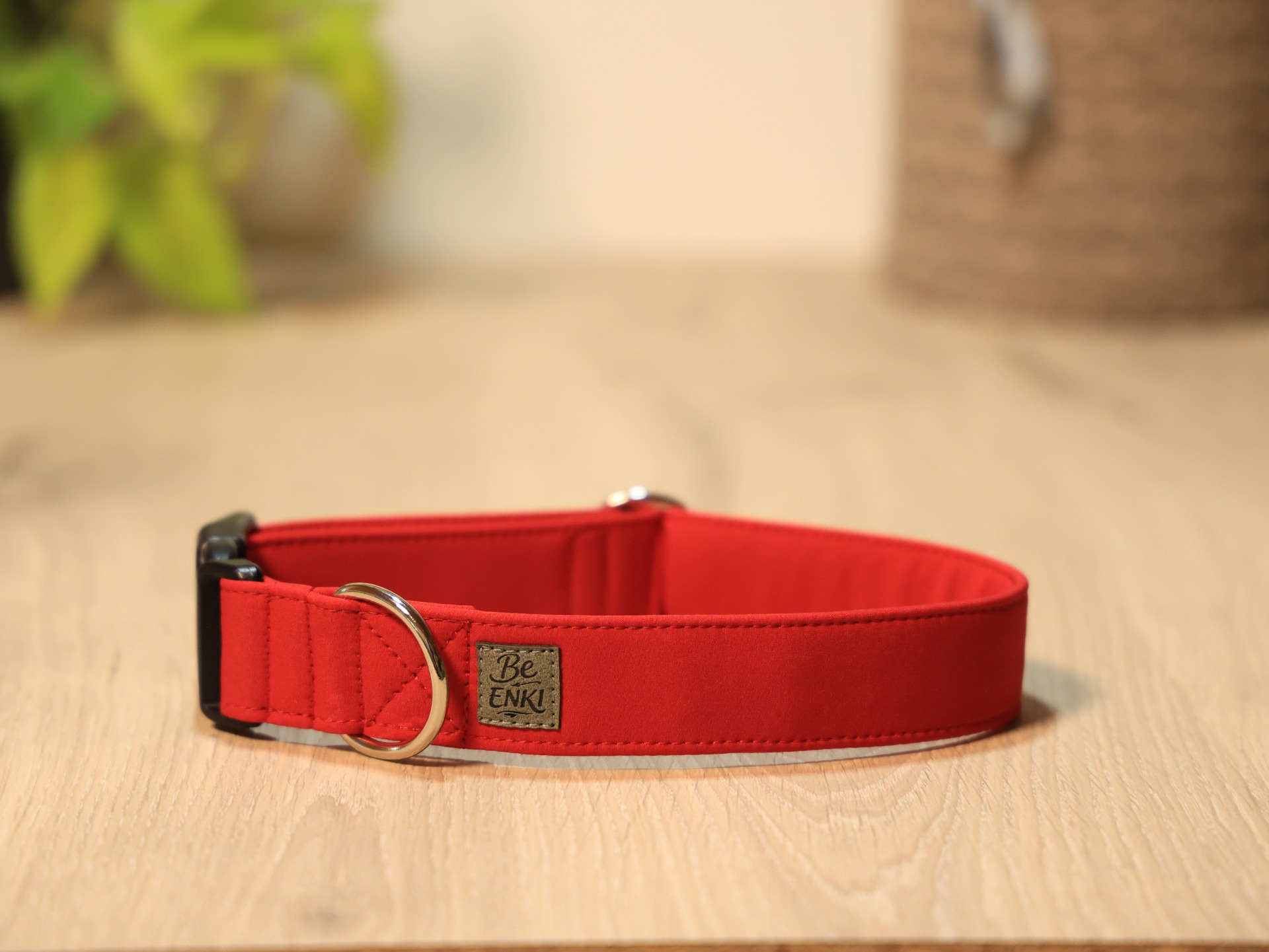 velikost L, š. 3 cm