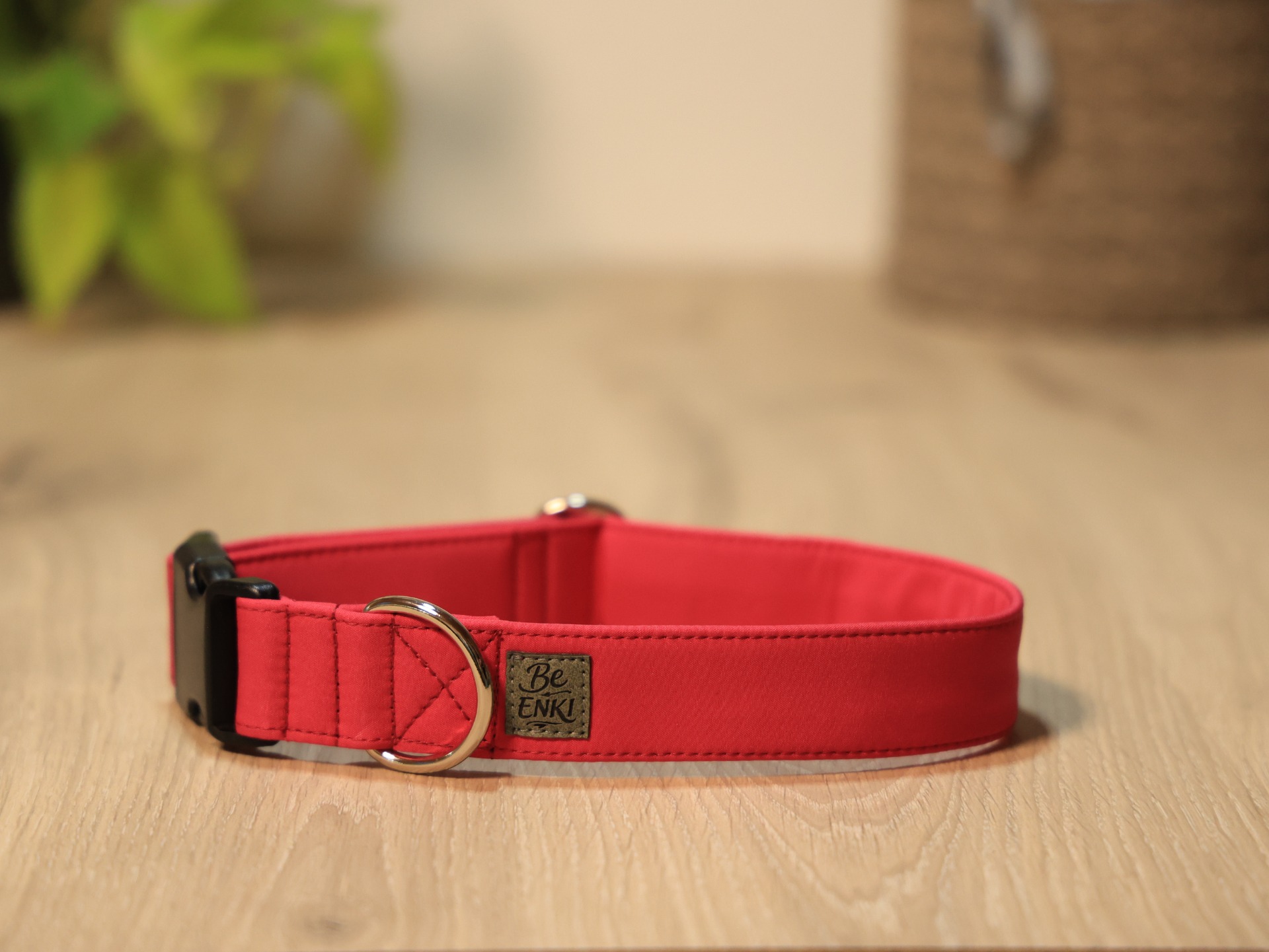 velikost L, š. 3 cm