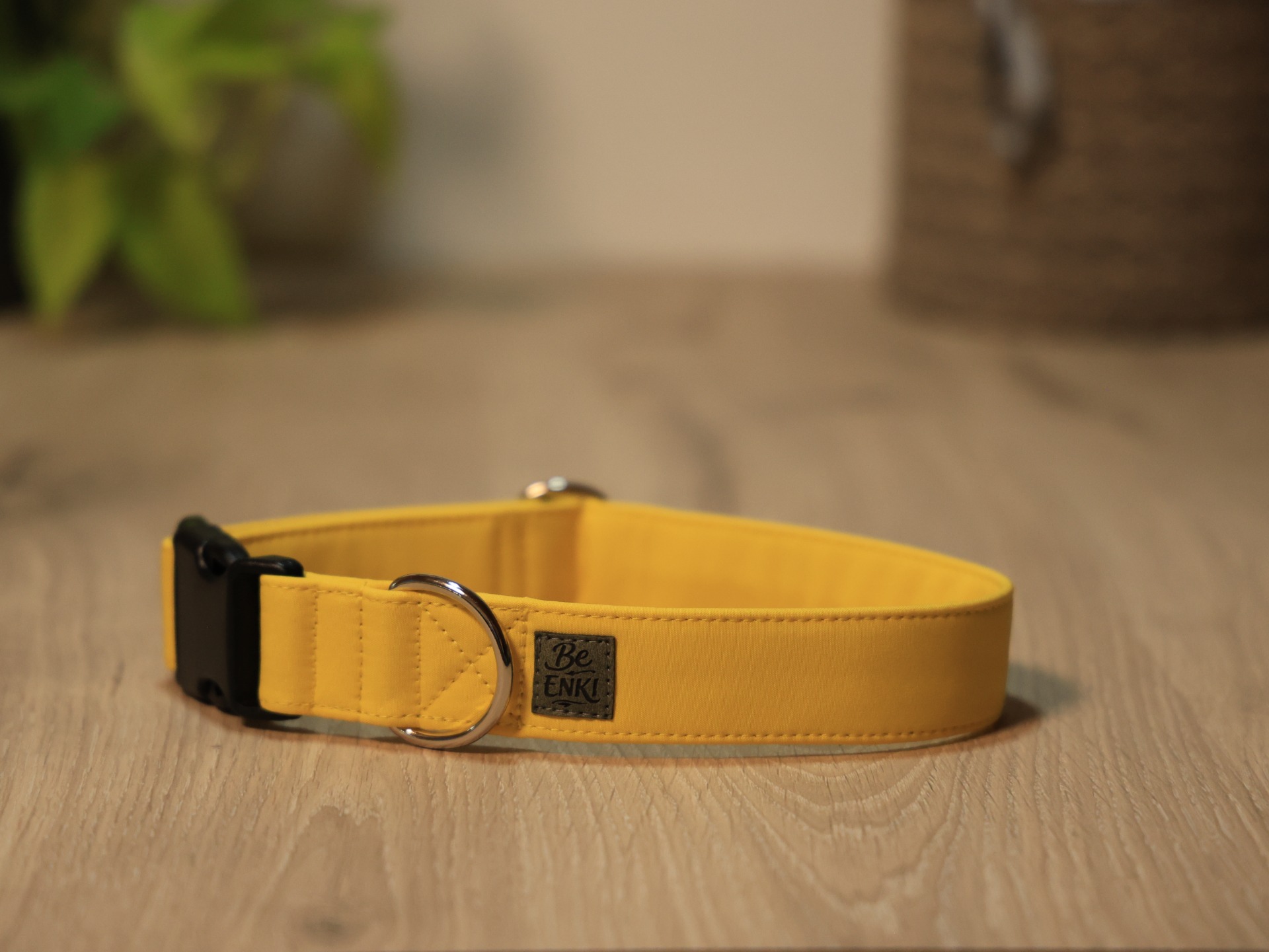 velikost L, š. 3 cm